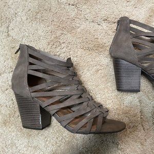 Shoes Gray sandals size 10